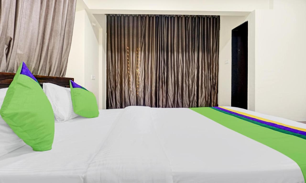 Hotel Treebo Tulip Pune Exterior foto